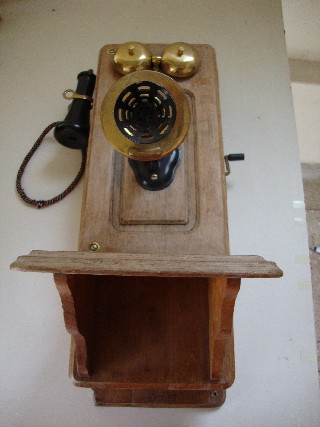 Foto 1 - Telefone antigo