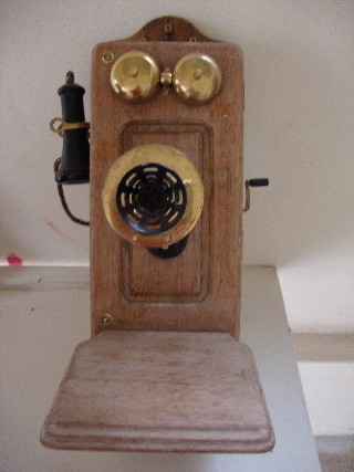 Foto 2 - Telefone antigo